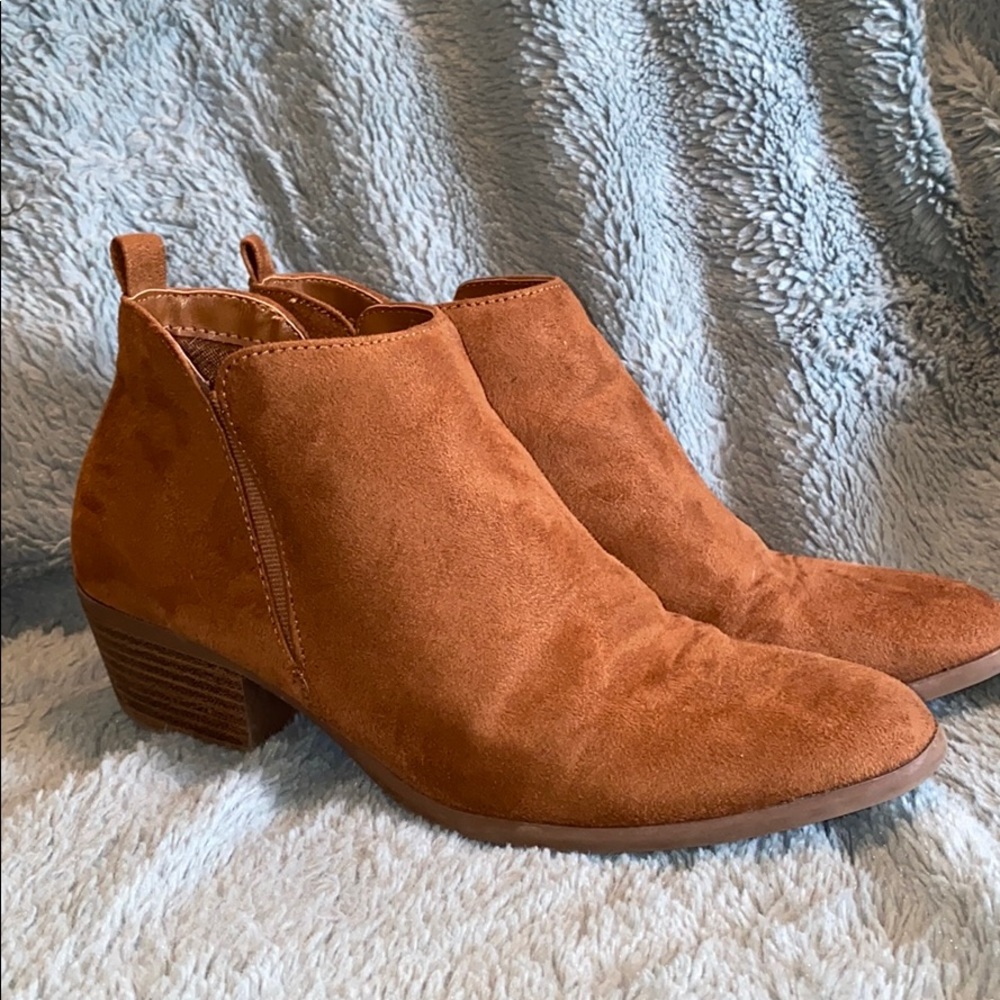 Ankle boots